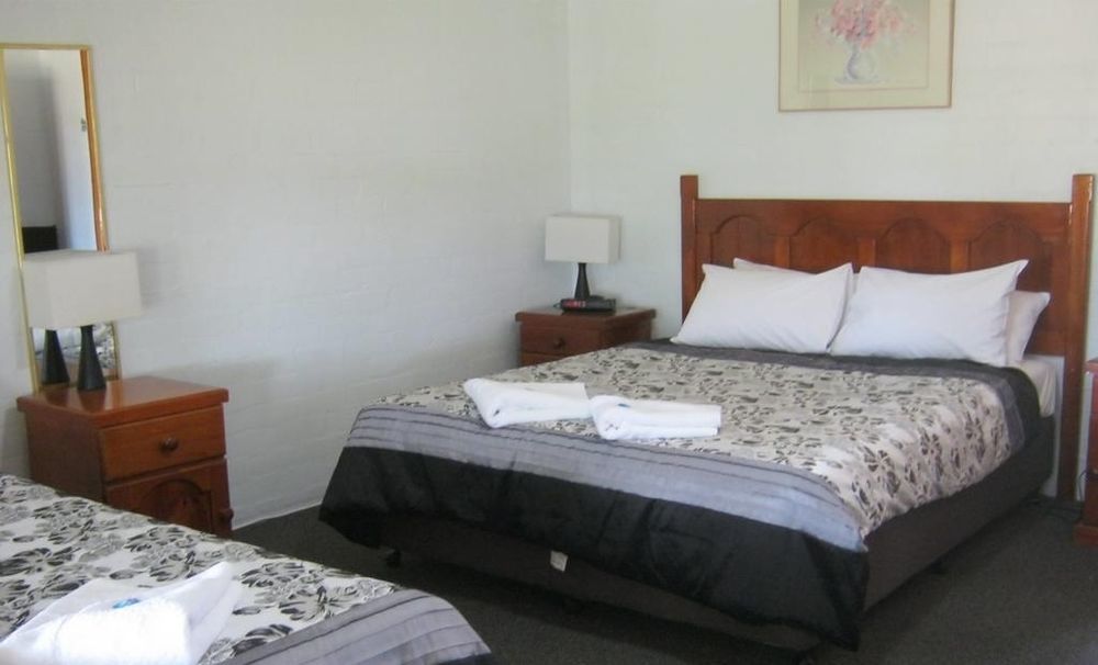 The Vineyard Motel Cowra Bagian luar foto